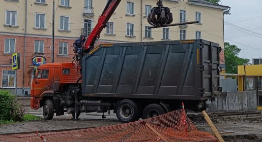 Ломовоз Услуги ломовозов от 2500 руб/час за смену взять в аренду, заказать, цены, услуги - Ленск