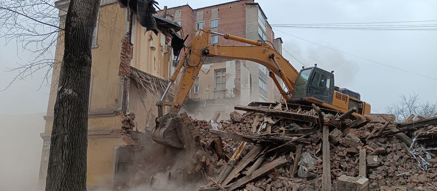 Услуги по сносу и демонтажу старых домов, строений и сооружений в Покровске